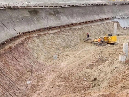 长白基坑边坡加固
